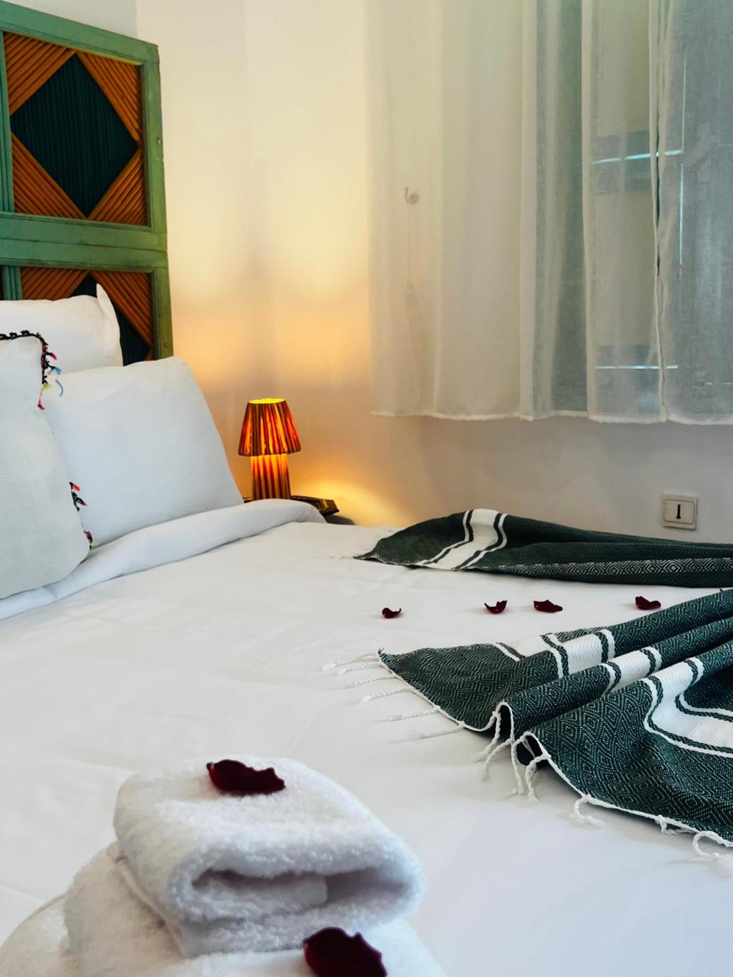 Bed and Breakfast Dar Sydney Marrakesh Esterno foto