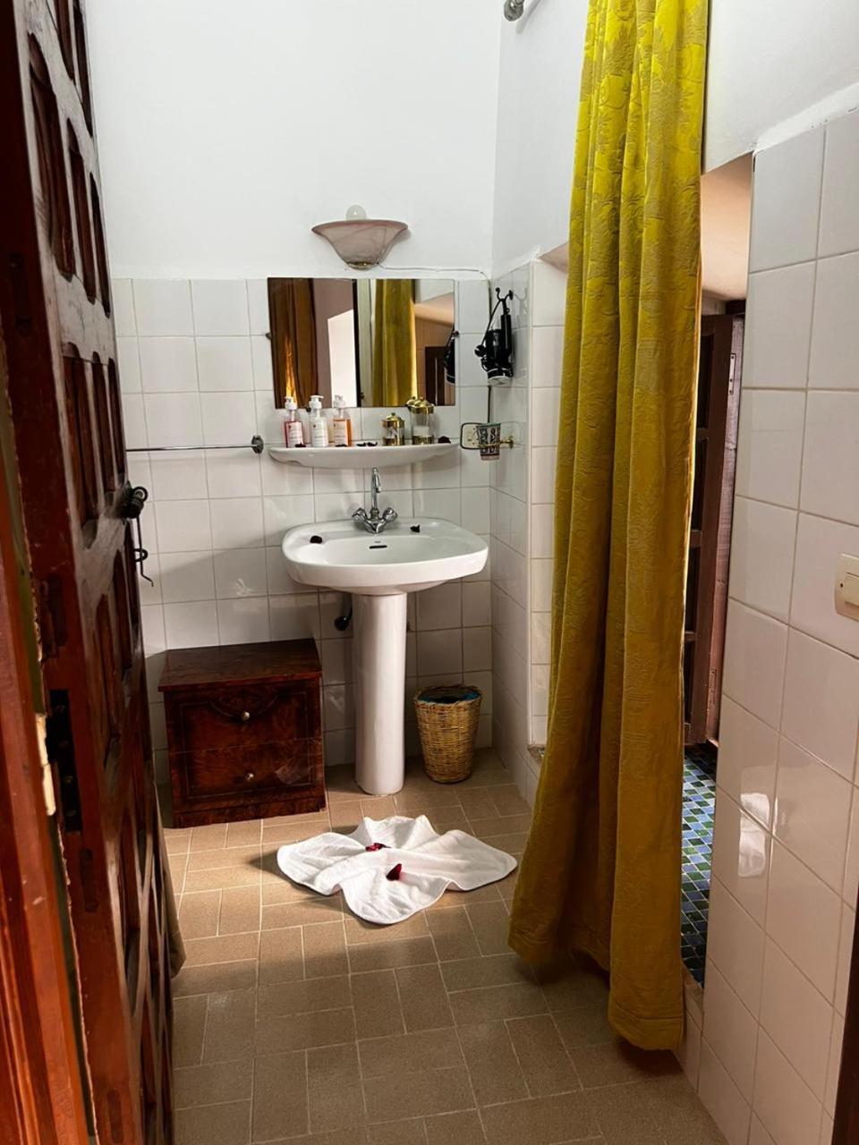 Bed and Breakfast Dar Sydney Marrakesh Esterno foto